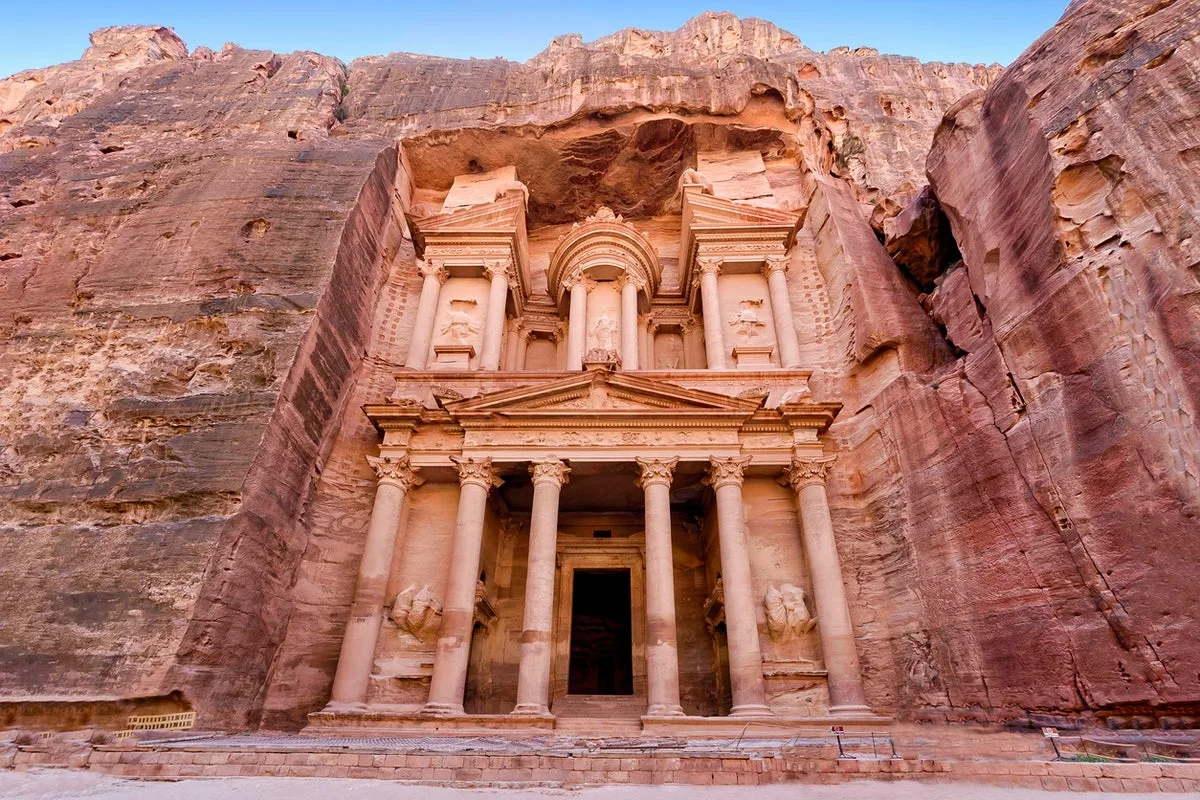 How to Visit the Seven Modern Wonders of the World in 2026