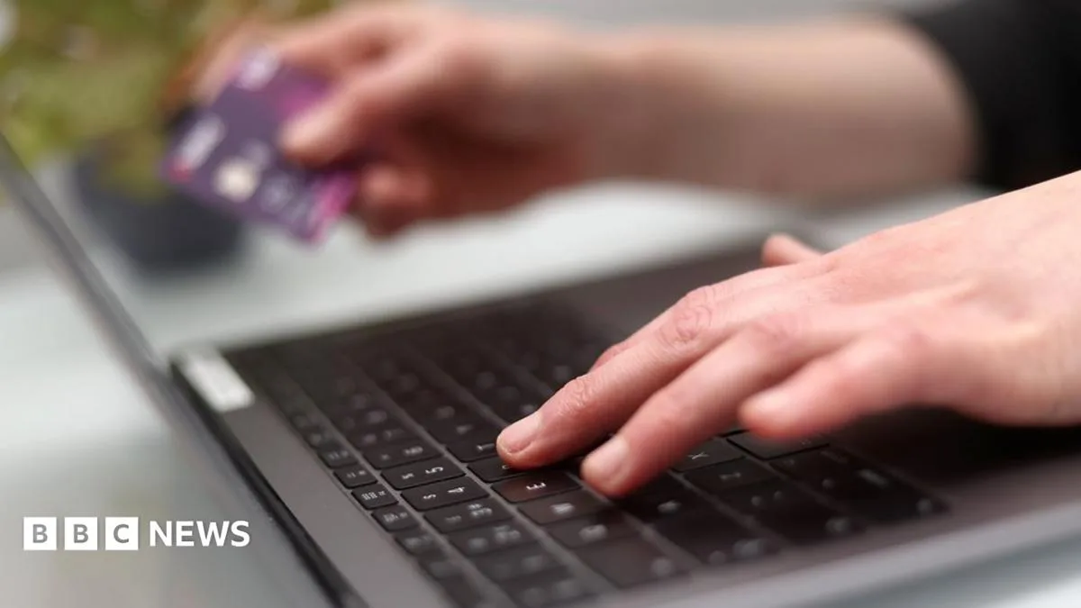 Warrington Residents Targeted by Bank Fraud Scam Posing as Police