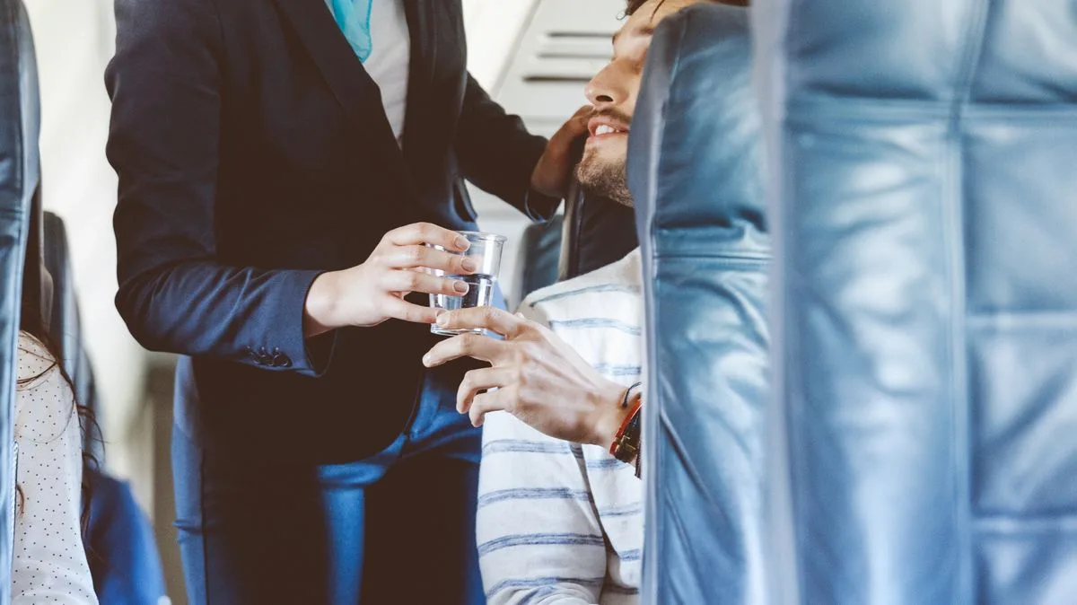 Flight Attendants Criticise Passengers Requesting Water Bottle Refills