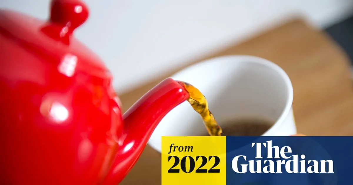 Two cups of black tea a day linked to lower mortality risk, study finds