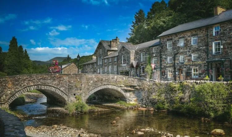 Welsh Village Beddgelert Named One of UK's Most Beautiful