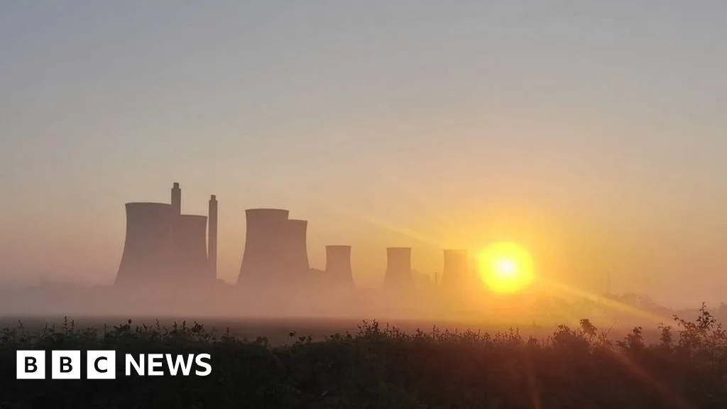 Demolition of 'Carbon Stonehenge' Cooling Towers Sparks Preservation Plea