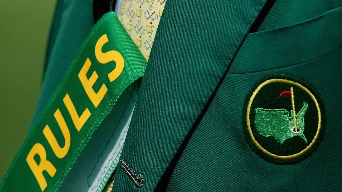 Lee Westwood Admits Some Masters Players Smuggle in Phones Despite Ban
