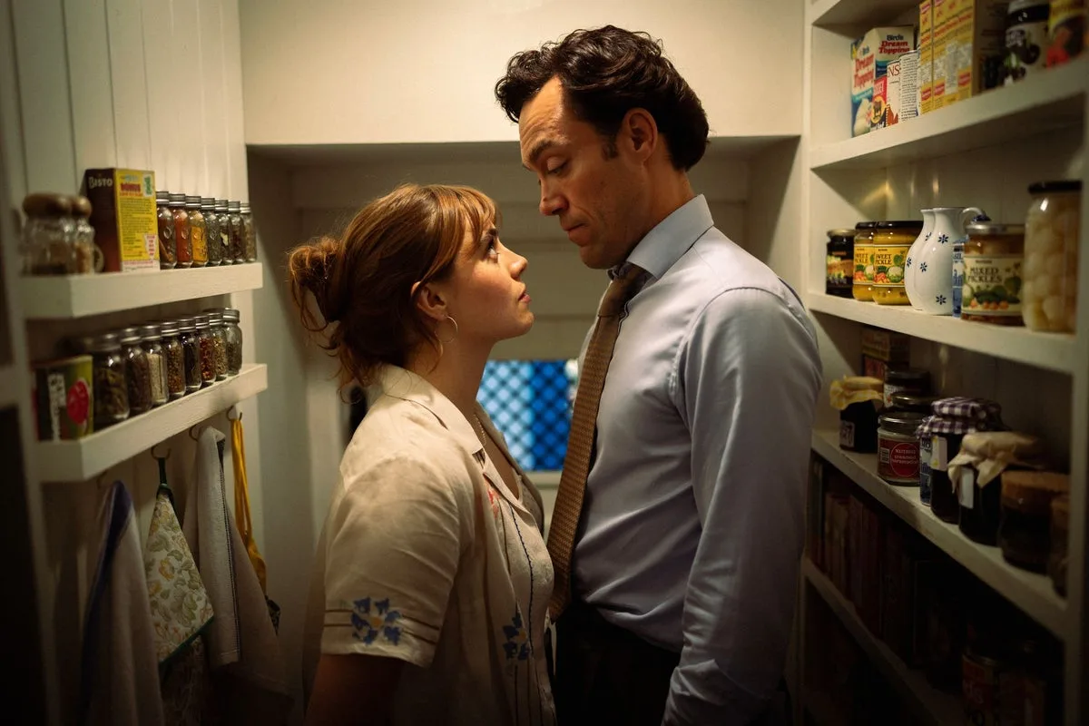 How Rivals Changed This Millennial's Mind About Age-Gap Romance
