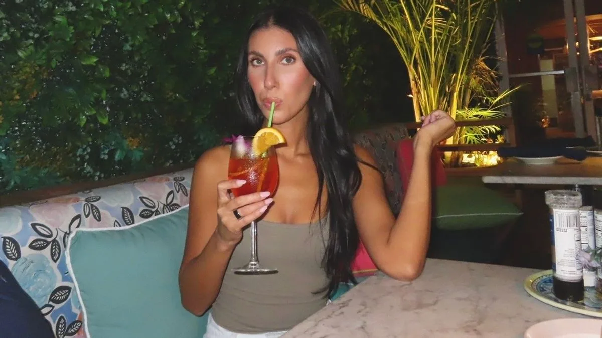 Woman Goes Viral for Uncanny Resemblance to Young Cher