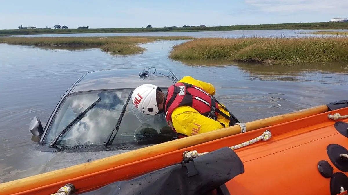 Lifeboat Crews Issue Warning After Three Rescues at Morecambe Bay