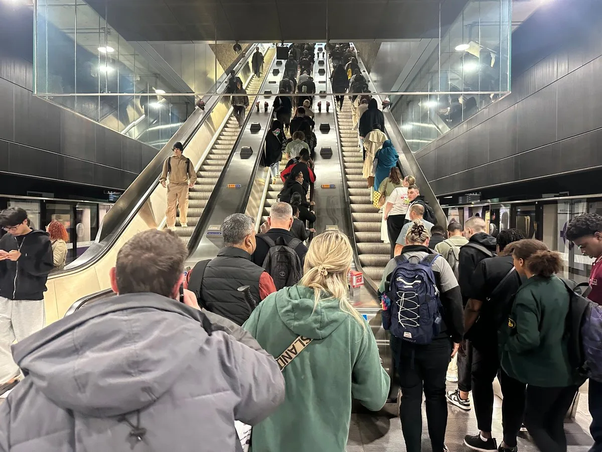 Londoners Defy Tube Strikes as Elizabeth Line Usage Surges