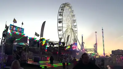 35 Stunning Night Photos of The Hoppings Fair on Newcastle's Town Moor