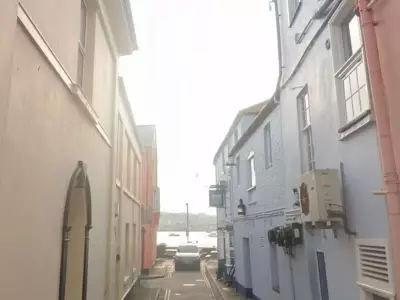 Armed Police in Devon Town After Reports of Man with Gun Near Beach