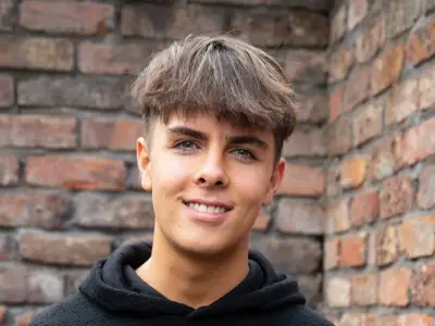 Coronation Street's Mason Star: From Famous Dad to 'Crumbling' in Audition