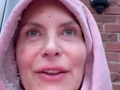 Coronation Street's Tracy Shaw reveals blood infection in cancer update