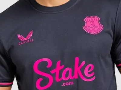 Everton Fans Snap Up 2025/26 Shirt for £4.67 in Post-Season Deal