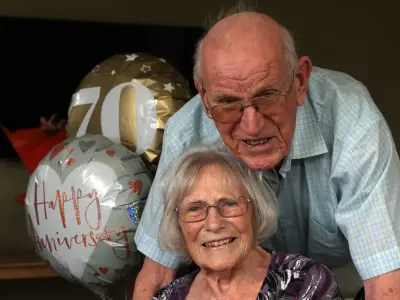 Gateshead Couple Celebrate 70th Wedding Anniversary with Mayor's Visit