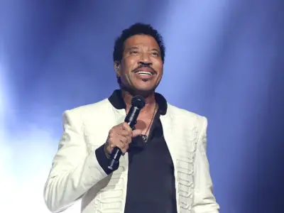 GMB Star Sends 'Worrying' Lionel Richie Message After On-Stage Illness