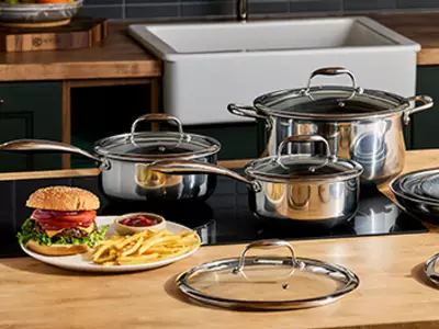 Gordon Ramsay's HexClad Pan Set Now £430 Off in Summer Sale