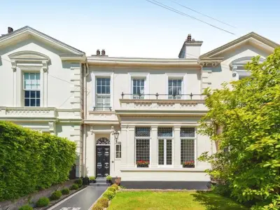 Gorgeous Woolton House Once Owned by 21-Year-Old Millionaire Up for Sale