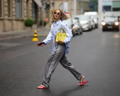 Gym Goblin Trend: Vintage Sportswear Replaces Clean Girl Athleisure