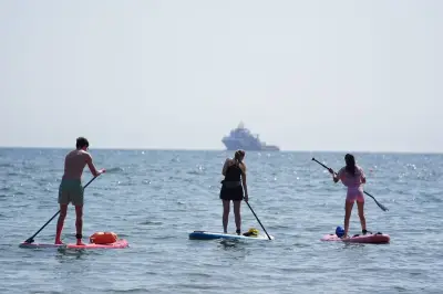 Hundreds of UK Schools to Close or Shut Early Amid Extreme Heatwave