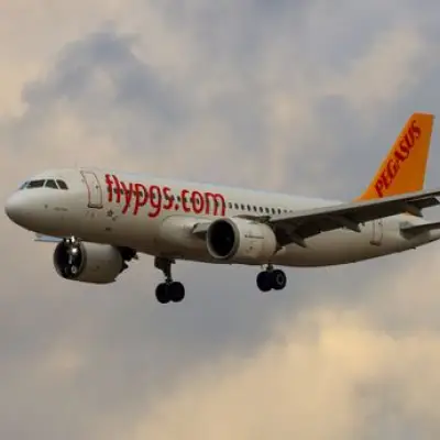 Lightning Strikes Plane Seconds After Takeoff from Manchester Airport