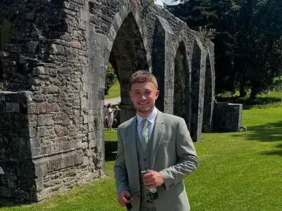 Meet Love Island's Welsh Bombshell Builder Finley Maddock Who Expects Drama