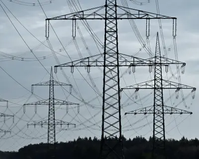 Public procurement of electricity could save UK households £200 a year