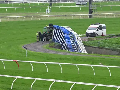 Race Barriers Fall Into Lake at Sandown, Workers Unhurt