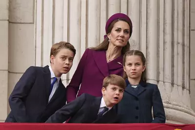 Royal VE Day Photo of Kate and Children Nominated for Award