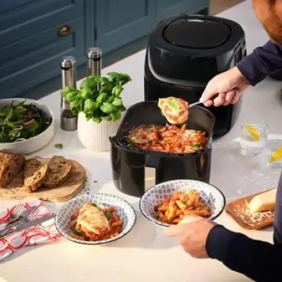 Russell Hobbs Family Air Fryer with £100 Off Is a Kitchen Staple