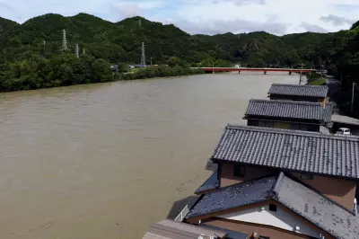 Tropical Storm Jangmi Drenches Tokyo Region, Flood Risks Rise