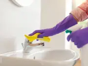2p Vinegar Hack for Sparkling Shower Heads and Taps