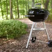 £80 Weber BBQ Hailed as 'Cracking Buy' for Father's Day Delivery