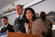Abbott AI Dunk on Hochul Sparks NBA Finals Political Spat