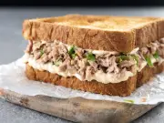 Add Crunchy Vegetables to Tuna Sandwiches for Healthier Flavor
