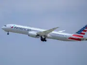 American Airlines Pilot Reports Passenger Biting, Fighting on Flight