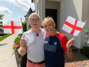 Americans in Kansas City Cheer on England for World Cup