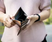Americans Spending $800 to Cool Homes Amid Cost of Living Crisis