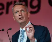 Andy Haldane: Pension tax relief should require UK investment