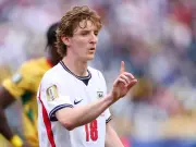 Anthony Gordon gets scathing England review with Barcelona 'wondering what they've bought'