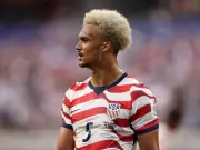 Antonee Robinson Open to Manchester United Transfer Amid Fulham Exit Stance