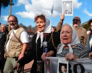 Argentinian Activist Taty Almeida Dies at 95, Sought Disappeared Son for 50 Years