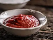 Asda Classic Ketchup Ties Heinz in Blind Taste Test, £1.61 Cheaper