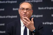 Bank of England Boss Defends Bond-Selling Policy Against Critics