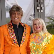 Barry Manilow fan barred from meet-and-greet over 'insulting' wig and jacket