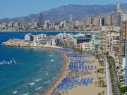 Benidorm Sunbeds Empty in Peak Season: Expat Shares Theory