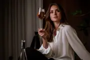 Best Rosé Wine Under £20: Expert-Chosen Bottles for Summer Sipping