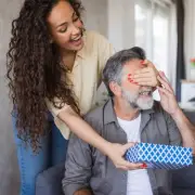 Best Selfridges Father's Day Gifts: Wine Hamper and Presents Under £50
