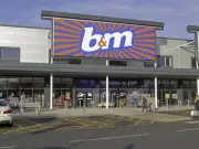 B&M Hair Volumising Powder Gives 'Instant Lift' for Just £1.99