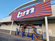 B&M's £5 Candle Deal Promises a 'Fresh and Inviting' Home