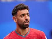 Bruno Fernandes decides to stay at Man Utd as Nmecha's £86m price set