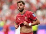 Bruno Fernandes Tells Man United Teammates He Will Stay at Old Trafford